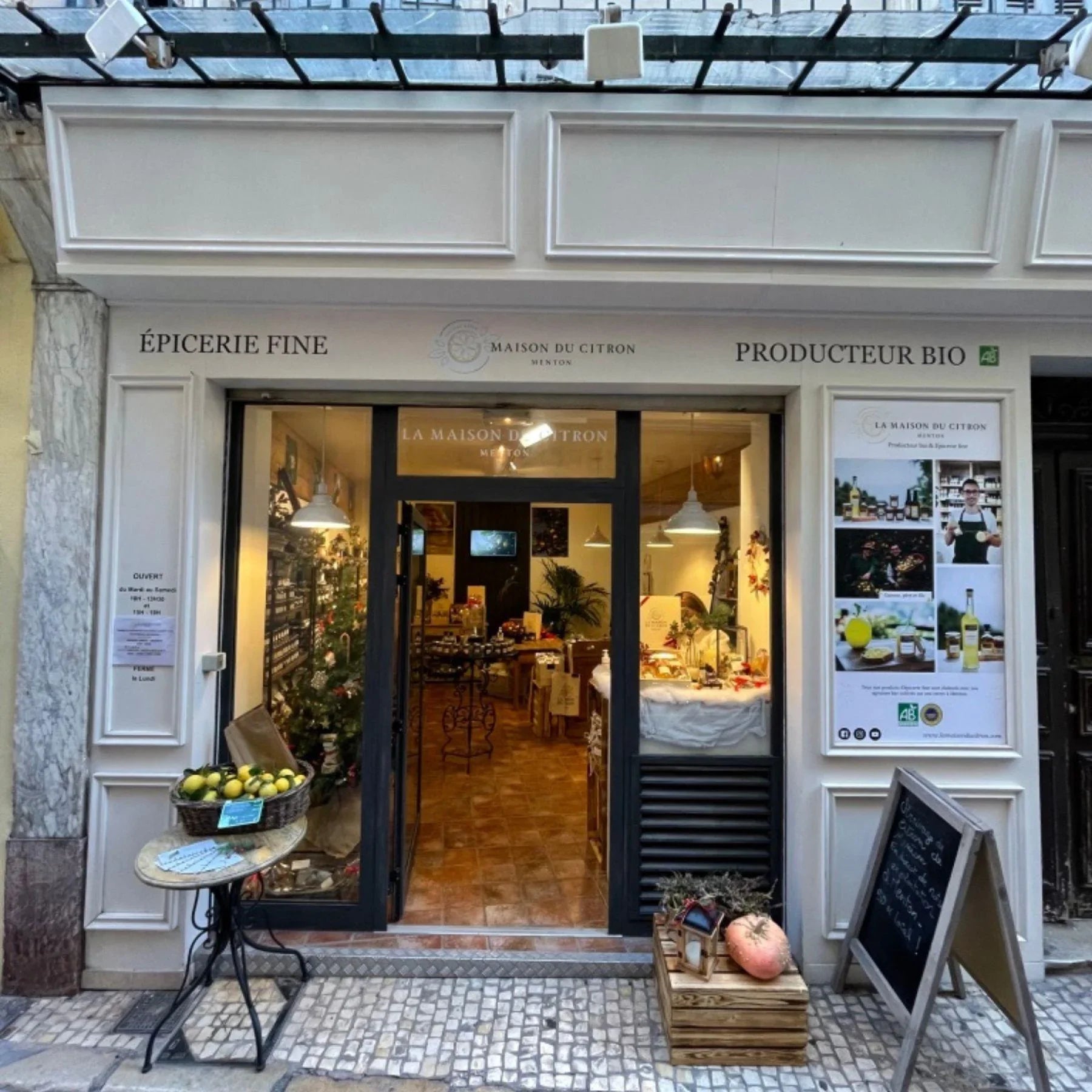 Fermeture de notre boutique à Antibes.