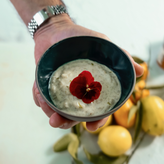 Riz au lait aux agrumes et combava : le goûter d’enfance revisité