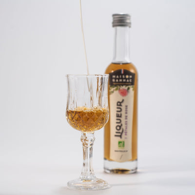 Liqueur de pétales de rose