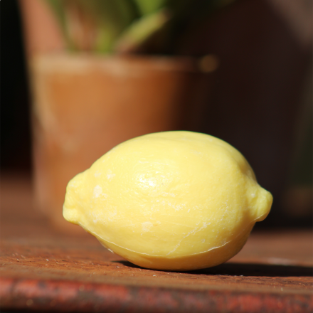 Savon forme Citron de Menton